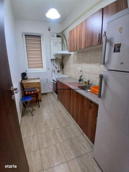 Apartament cu 2 camere în Apărătorii Patriei