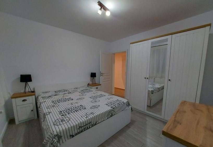 Apartament cu 2 camere decomandat în Panduri