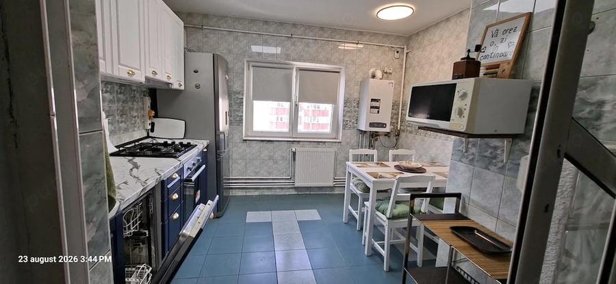 Apartament cu 3 camere decomandat în 13 Septembrie