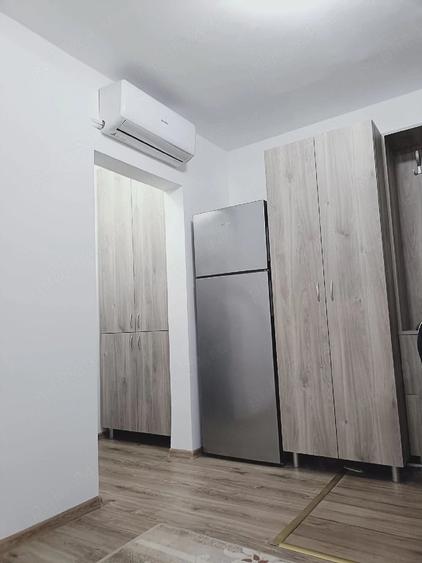 Apartament cu 2 camere decomandat în Sărari