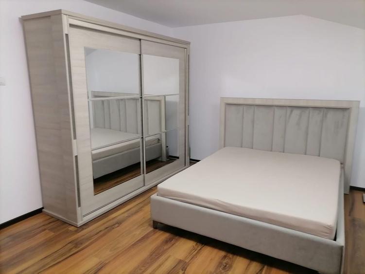Casă cu 4 camere în Schela