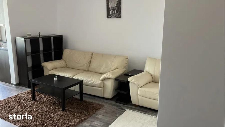 Apartament cu 2 camere în Centrul Civic