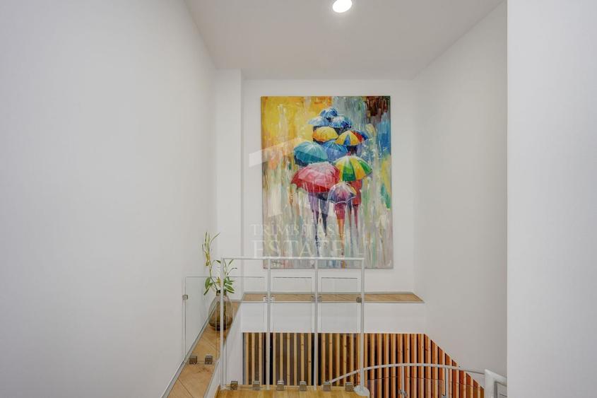 Apartament cu 4 camere semidecomandat, mobilat în Barbu Văcărescu