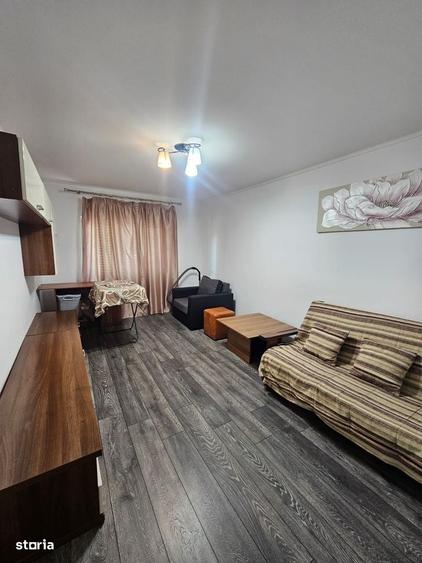 Apartament cu 2 camere în Micro 17