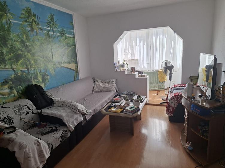 Apartament cu 2 camere decomandat în Vasile Aaron