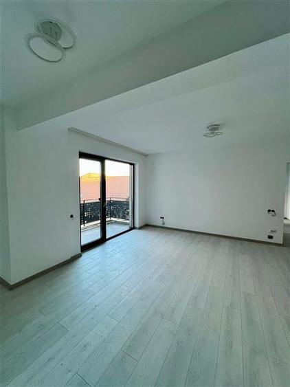 Apartament cu 3 camere semidecomandat în Someșeni