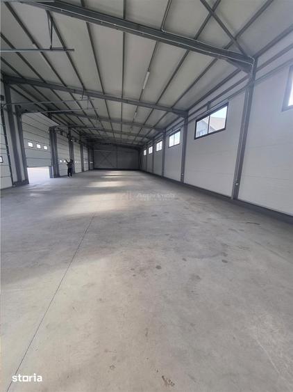 Spațiu comercial, de 550 mp, în Poroschia