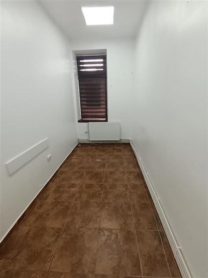 Casă individuală cu 3 camere cu Canalizare în Central