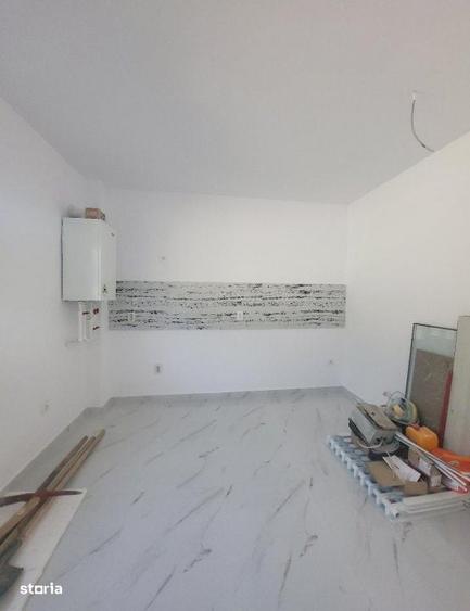 Casă cu 4 camere în Vârteju