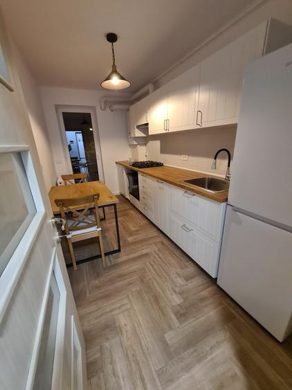 Apartament cu 2 camere decomandat în Doamna Ghica