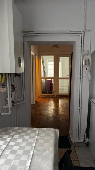 Apartament cu 3 camere decomandat în Ștefan cel Mare
