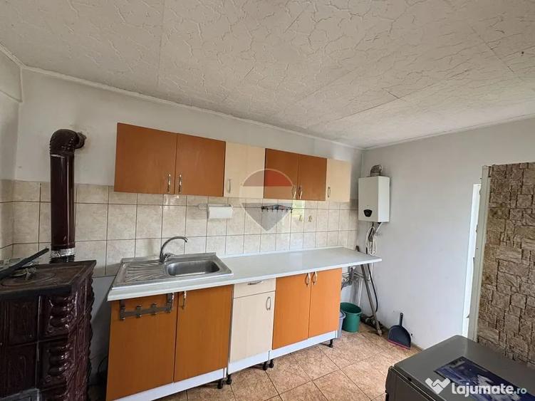 Casă cu 2 camere cu Teren 484 Mp în Ciocănești