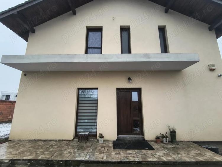 Casă cu 5 camere cu Teren 511 Mp în Central