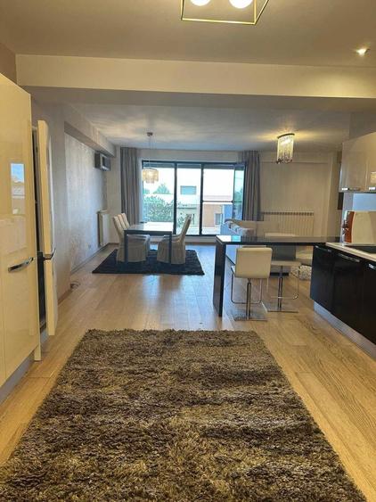 De inchiriat penthouse cu terasa generoasa - 1