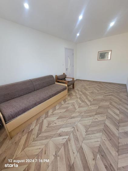 Apartament cu 3 camere decomandat în Micro 3