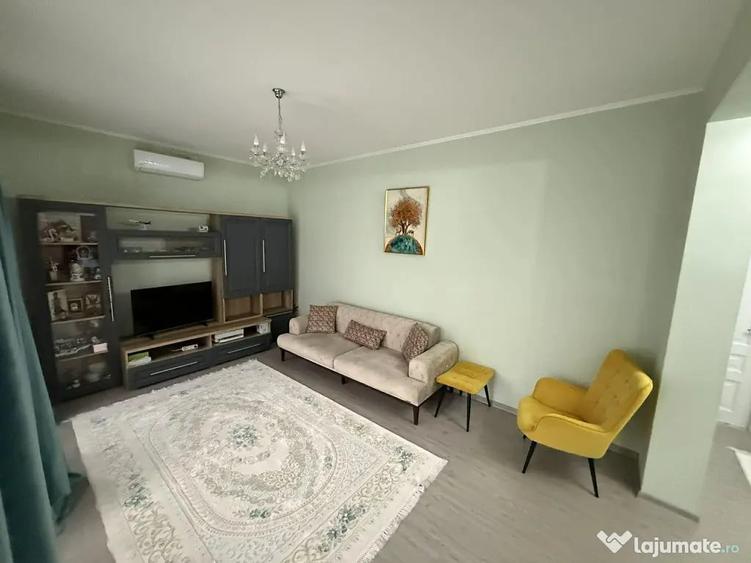 Casă cu 3 camere cu Teren 400 Mp în Central