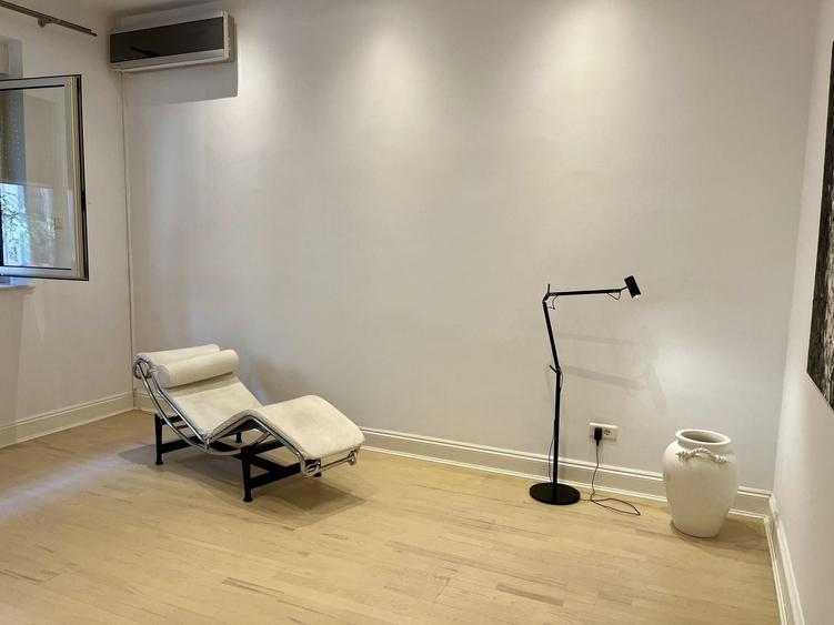 Apartament cu 5 camere decomandat, mobilat în Dorobanți