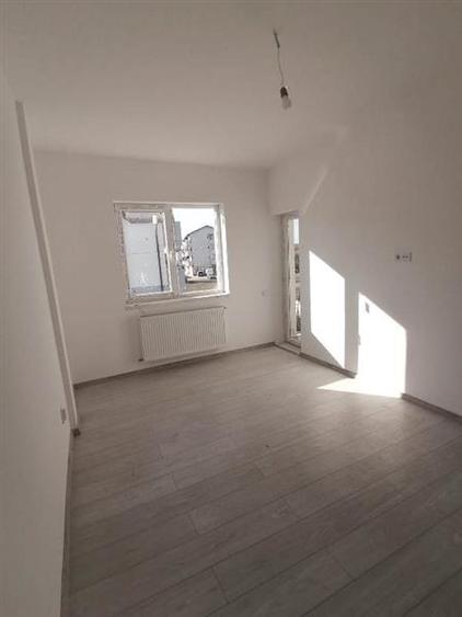 Duplex cu 4 camere cu Canalizare în Alexandriei