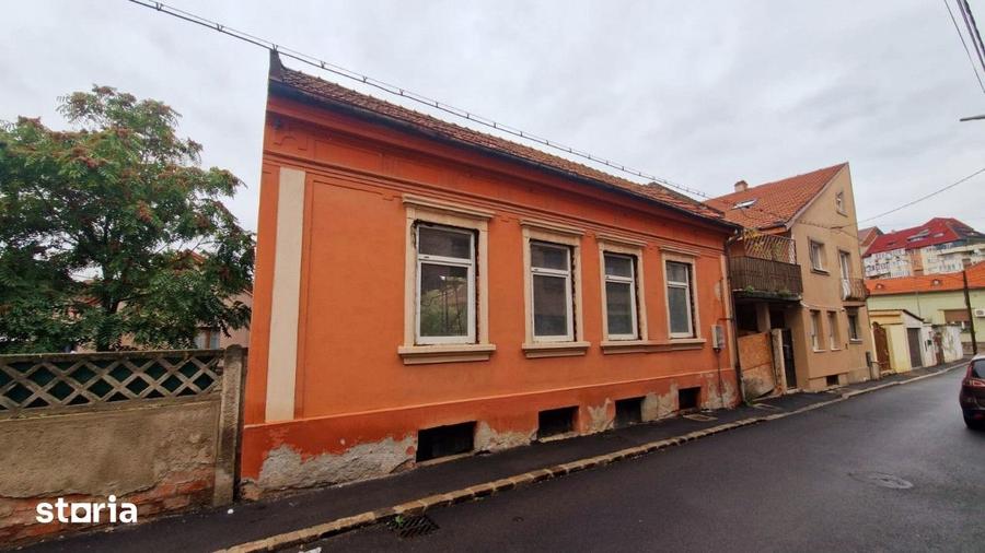 Casă cu 3 camere cu Teren 180 Mp în Eminescu