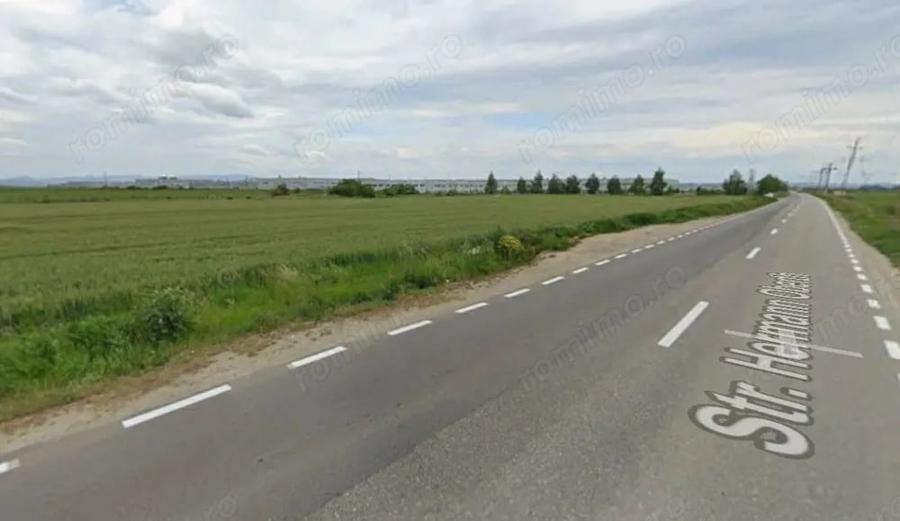 Teren de 21000 mp, în Central