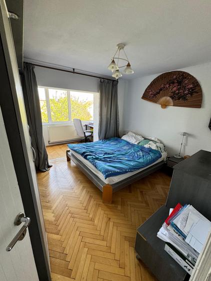Apartament cu 4 camere decomandat, mobilat în Odobescu