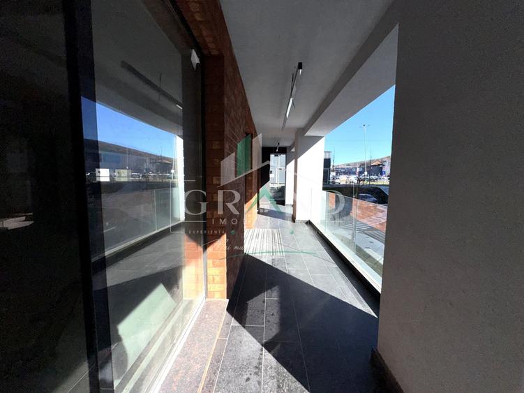 Spațiu comercial, de 119.40000152588 mp, în Florești