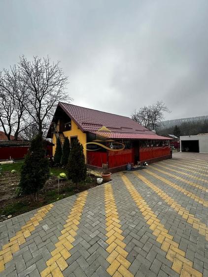 Casă cu 3 camere cu Garaj în Gheorghe Doja