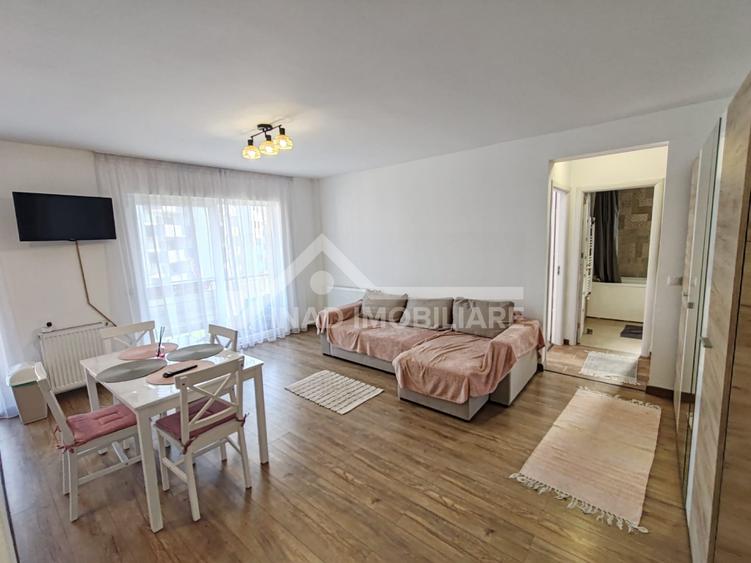 Apartament cu 2 camere semidecomandat, mobilat în Florești