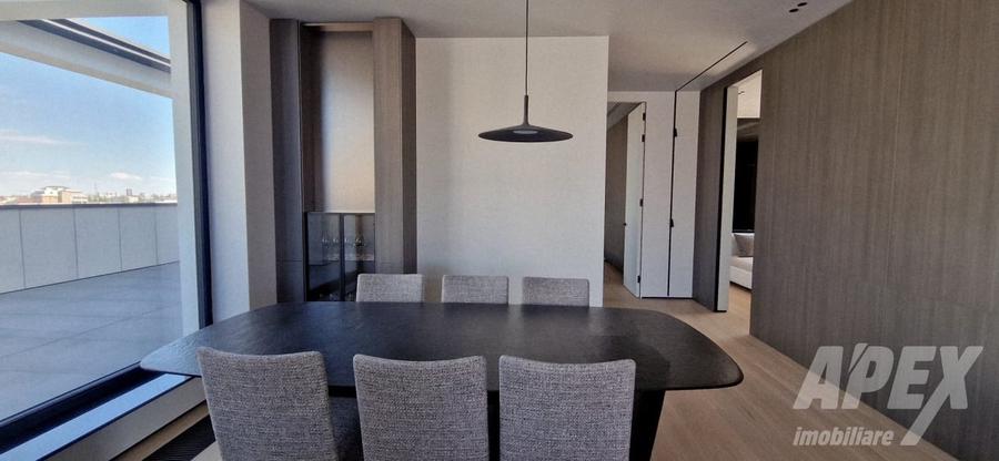 Apartament cu 6 camere decomandat, mobilat în 13 Septembrie