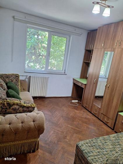 Apartament cu 4 camere decomandat în Sat Vacanță