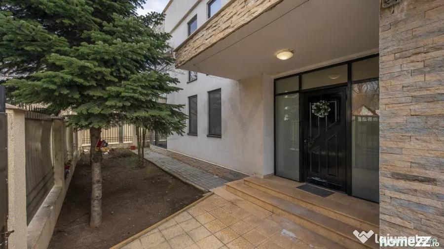 Casă cu 4 camere cu Teren 301 Mp în Central