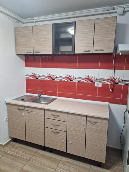 Apartament cu 2 camere decomandat în Vest