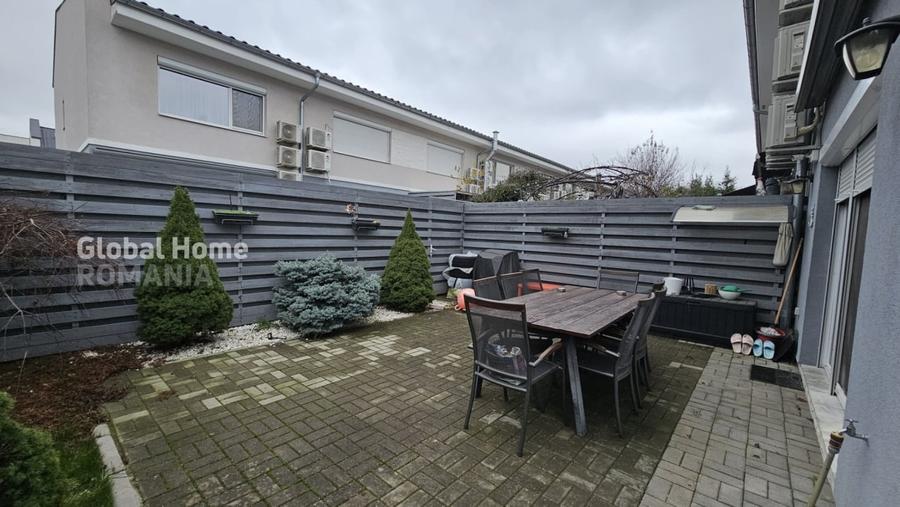 Duplex cu 4 camere cu Canalizare în Voluntari
