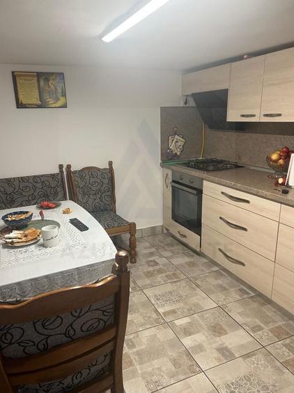 Casă individuală cu 4 camere cu Canalizare în Lupeni