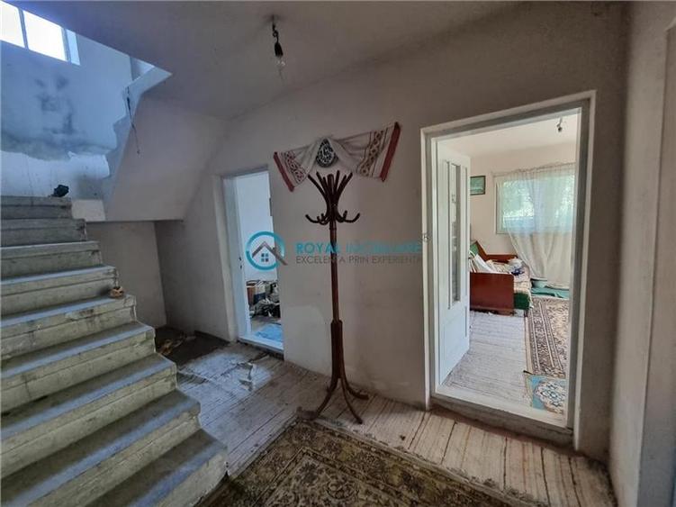 Casă individuală cu 5 camere cu Garaj în Blejoi