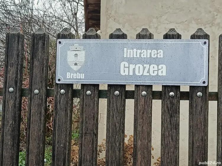 Teren de 1250 mp, în Brebu