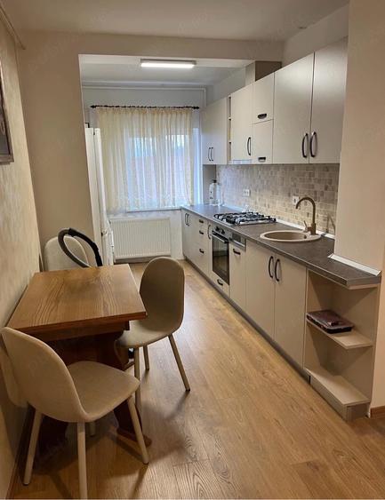 inchiriez apartament zona racadau - 1