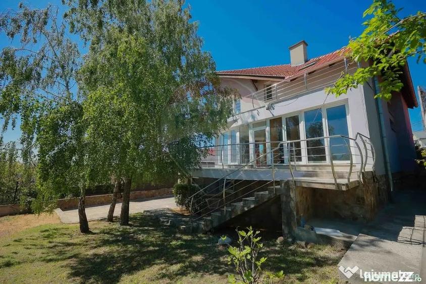 Casă cu 1 camere cu Teren 1000 Mp în Central
