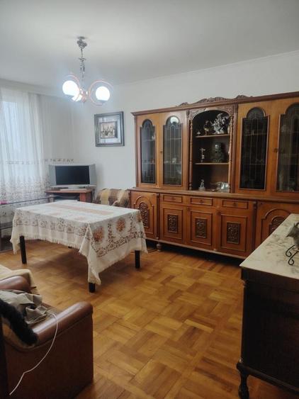 Apartament cu 4 camere în Central