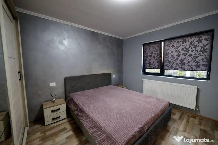 Casă cu 5 camere cu Teren 250 Mp în Central