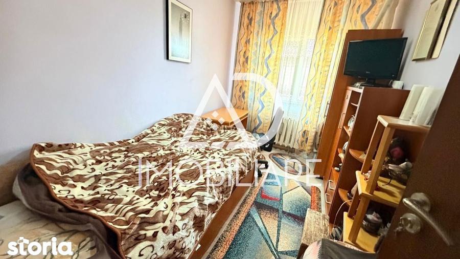 Apartament cu 3 camere decomandat în 9 Mai