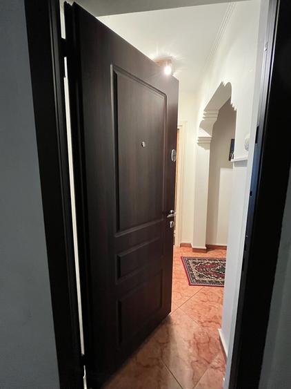 Apartament cu 2 camere decomandat în Drumul Taberei