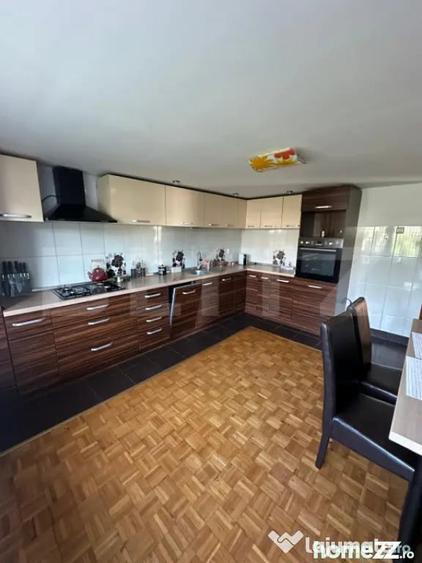Doua apartamente la casa, teren 250 mp, gradina, garaj, - 3