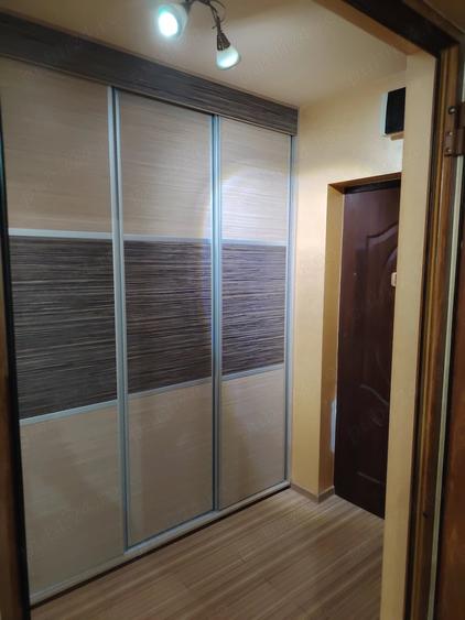 Apartament cu 2 camere semidecomandat, mobilat în Vest