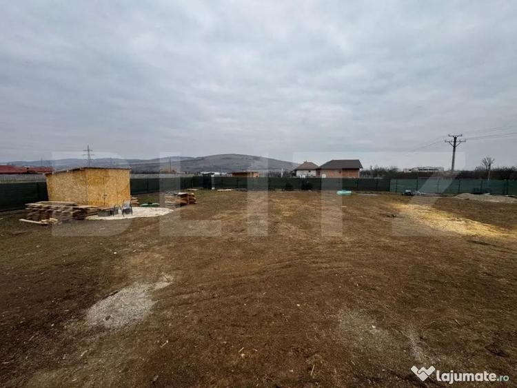 Casă cu 4 camere cu Teren 1134 Mp în Bărăbanț