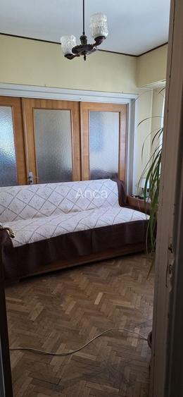 Apartament 3 camere de vanzare in Cotroceni
