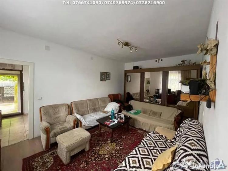 Casă cu 3 camere cu Teren 387 Mp în Central