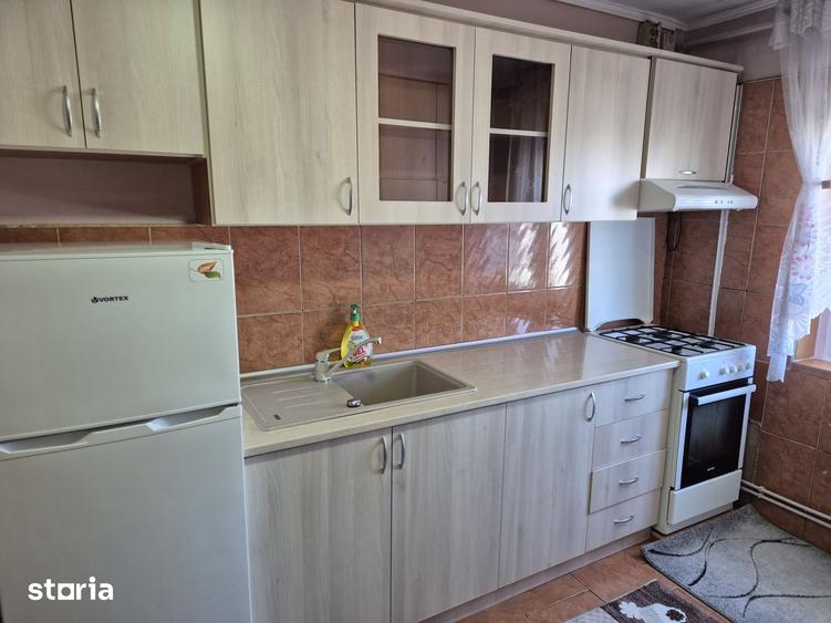 Apartament cu 2 camere semidecomandat în Confecții
