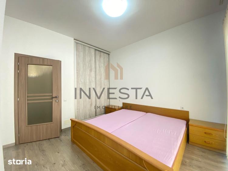 Apartament cu 3 camere semidecomandat, mobilat în Bulgaria