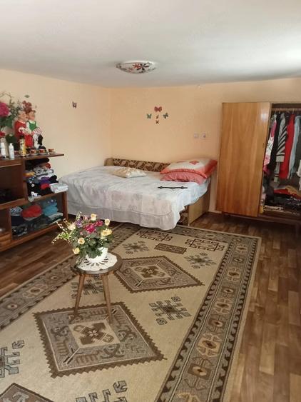 Casă cu 3 camere cu Teren 675 Mp în Central